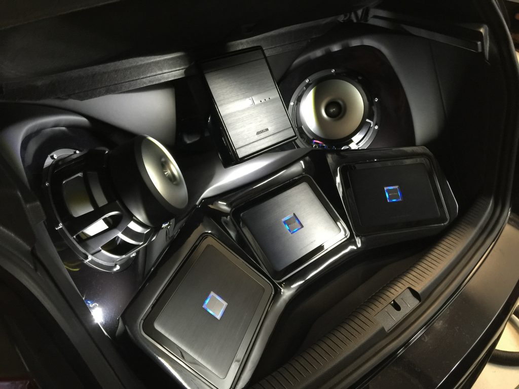 images of alpine car amplifier
