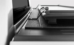 Access G3040049 LOMAX Stance Hard Tri-Fold Cover