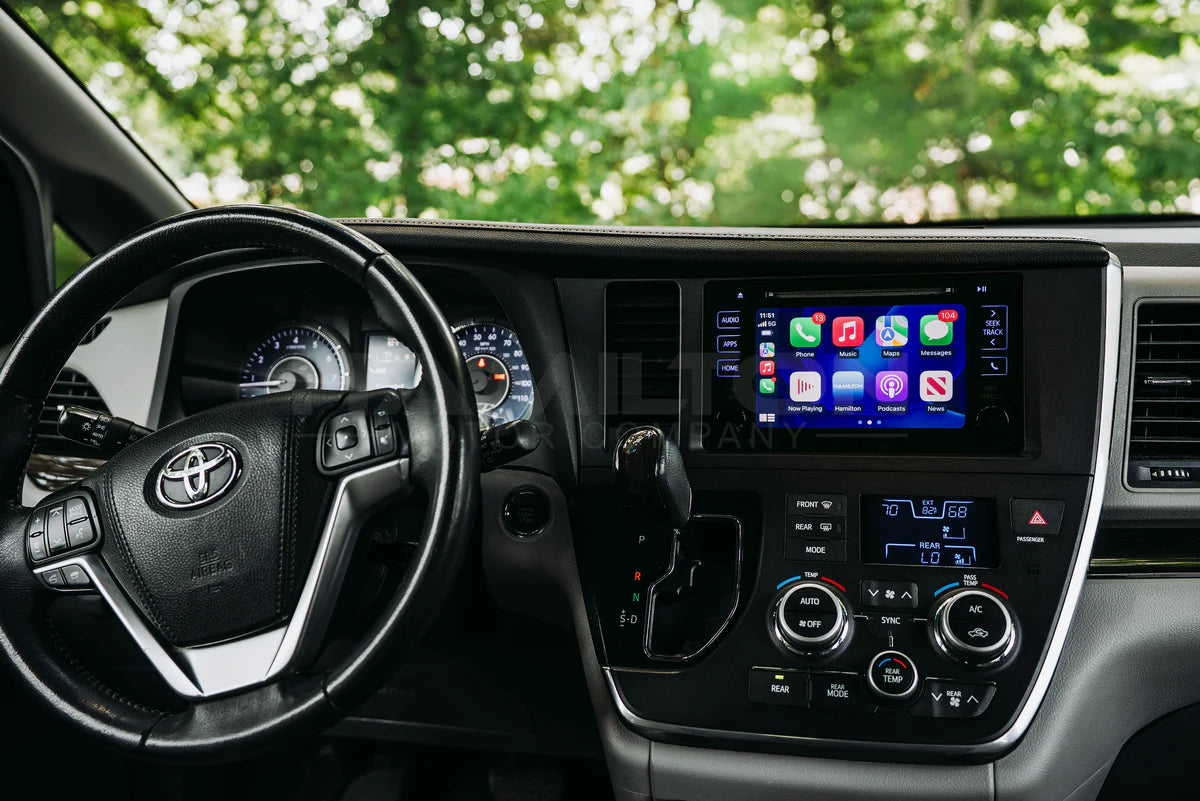 Picture of carplay radio in a Toyota Sienna