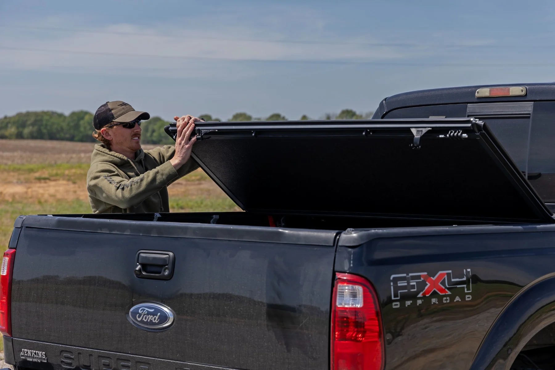 bed cover f 250 350 99 16 near me