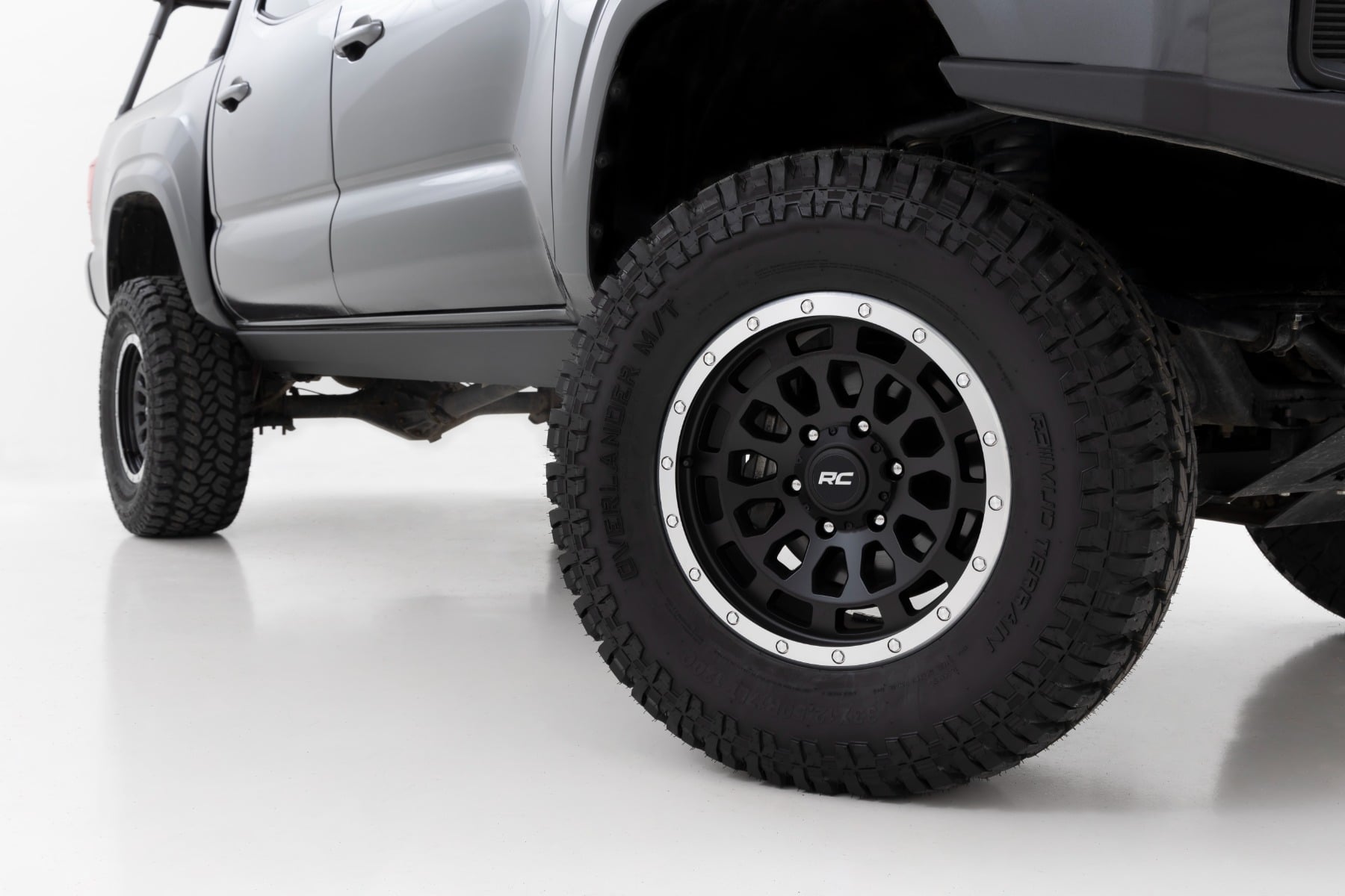 rc running board tacoma 05 23 near me