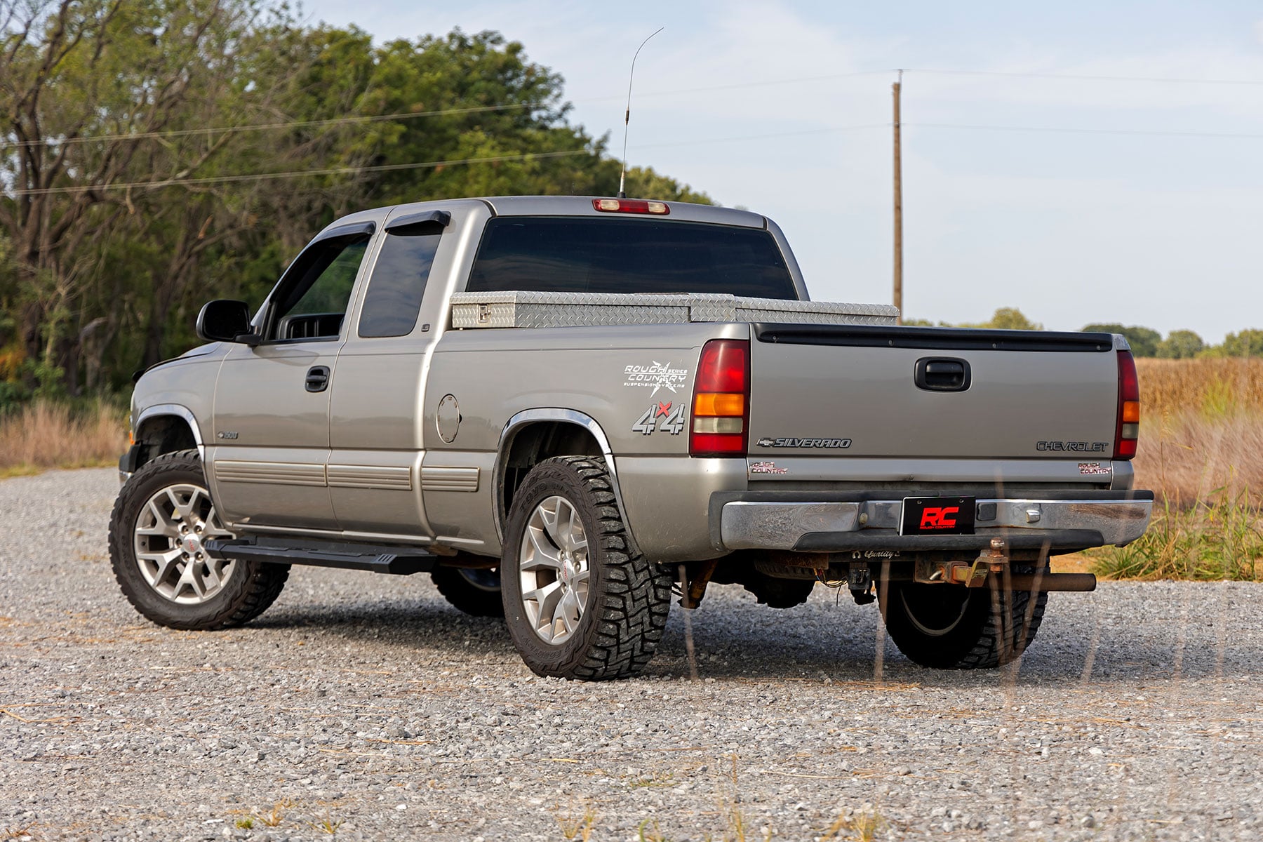 running board chevy gmc 99 06 delaware