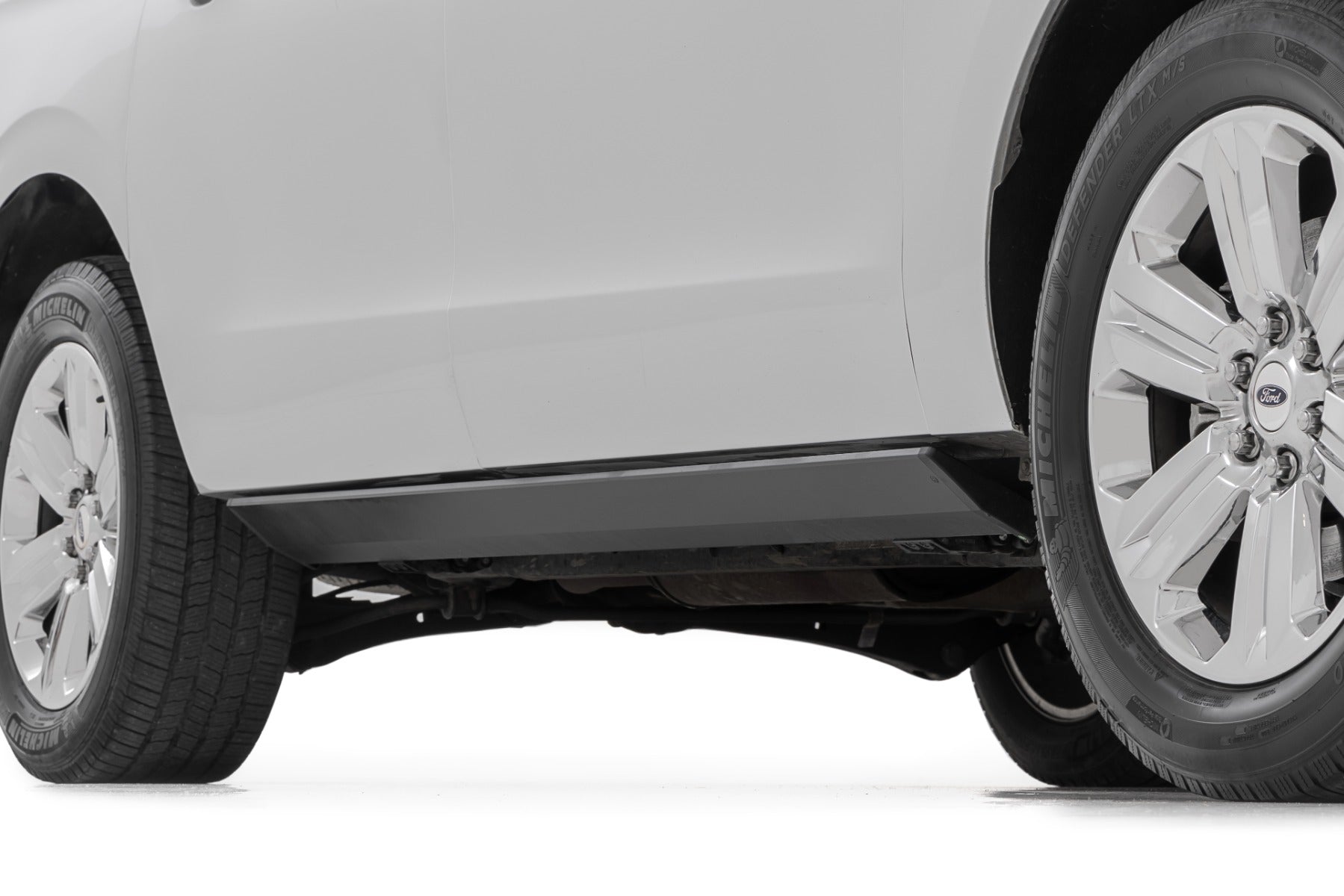 running board ford expedition 18 26 near me
