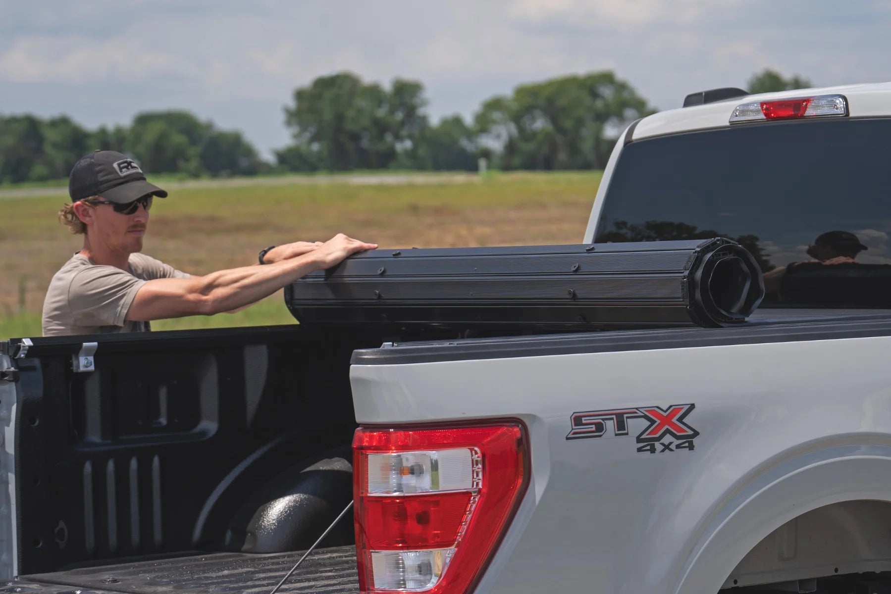 tonneau cover f 150 15 26 lightning 22 26 bear de