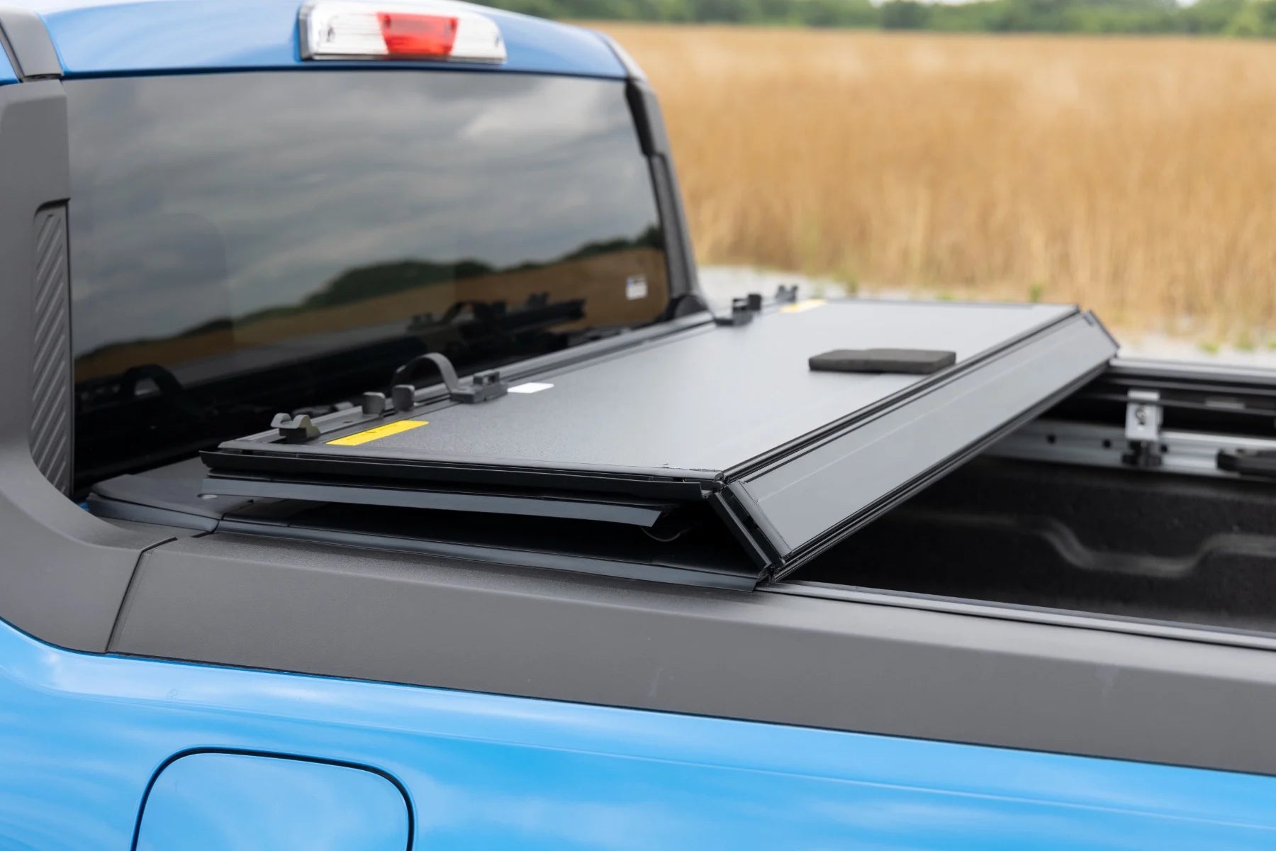 tonneau cover ford maverick 22 26 bear de