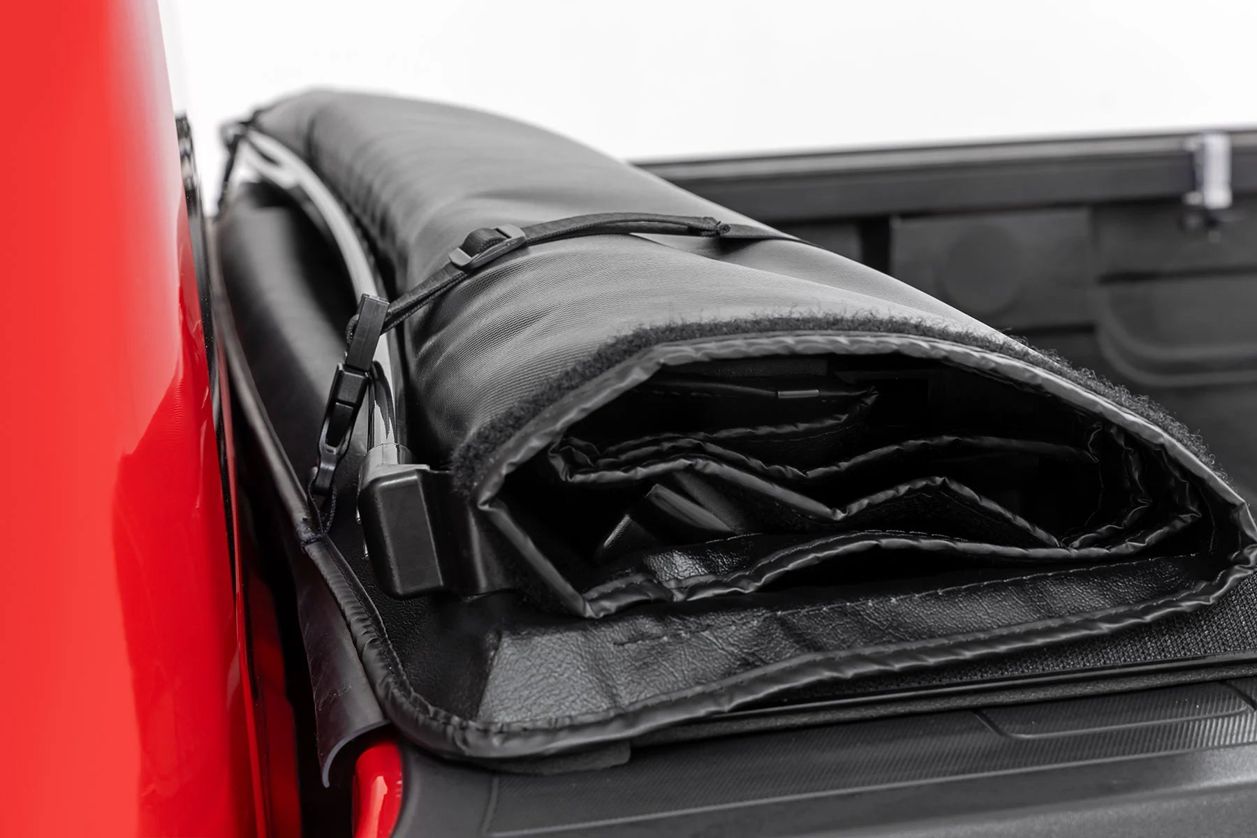 tonneau cover gmc 1500 2500hd 14 19 delaware