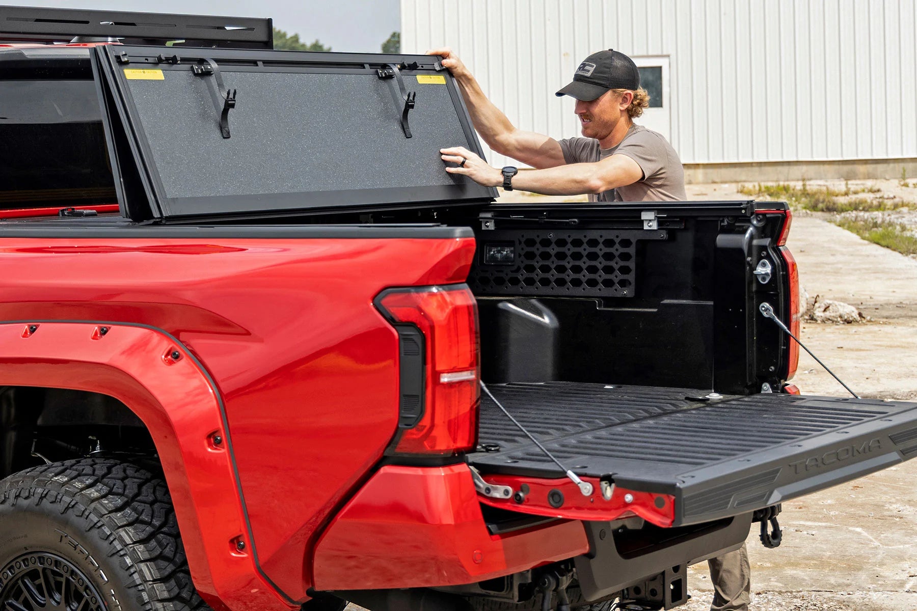 tonneau cover tacoma 24 26 delaware