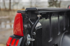 tonneau cover toyota tundra 22 26 delaware